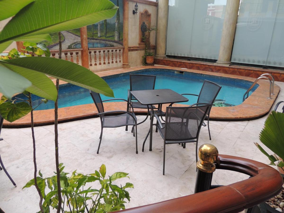Hotel Residencial Merida Luaran gambar