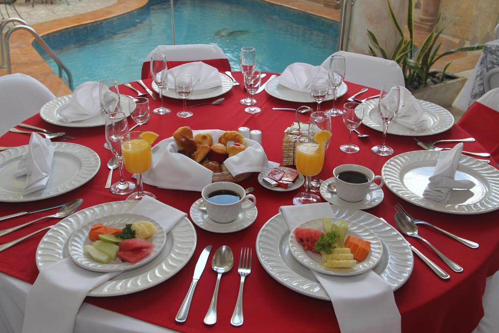 Hotel Residencial Merida Luaran gambar